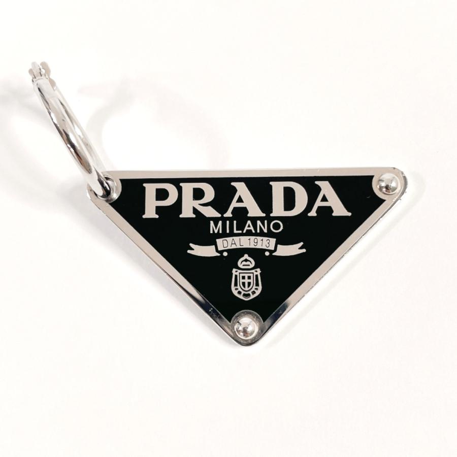 PRADA（プラダ） ピアス トライアングル ロゴ プレート シルバー925