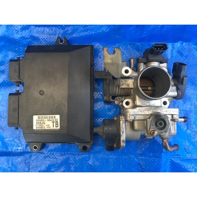 スロットル ボディ エンジン コンピューター ワゴンR MH21S スズキ