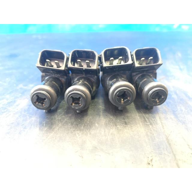 燃料インジェクター 4個セット E8F0-700-FDF 燃料インジェクター 4個