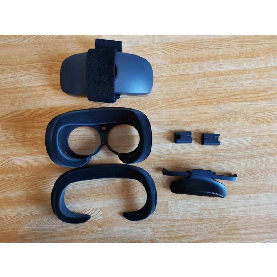 HTC ほぼ新品 HTC VRヘッドセット VIVE XR Elite デラックスパック