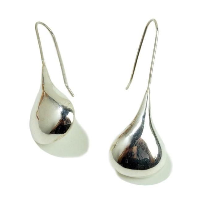 シルバーピアス 涙型 ティアドロップ 雫 しずく フックピアス シルバー