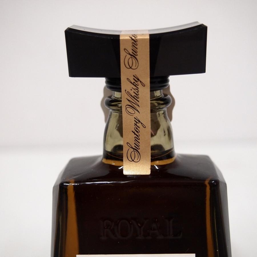 古酒 サントリーローヤル1000ml とローヤル12年黒ラベルミニボトル50ml