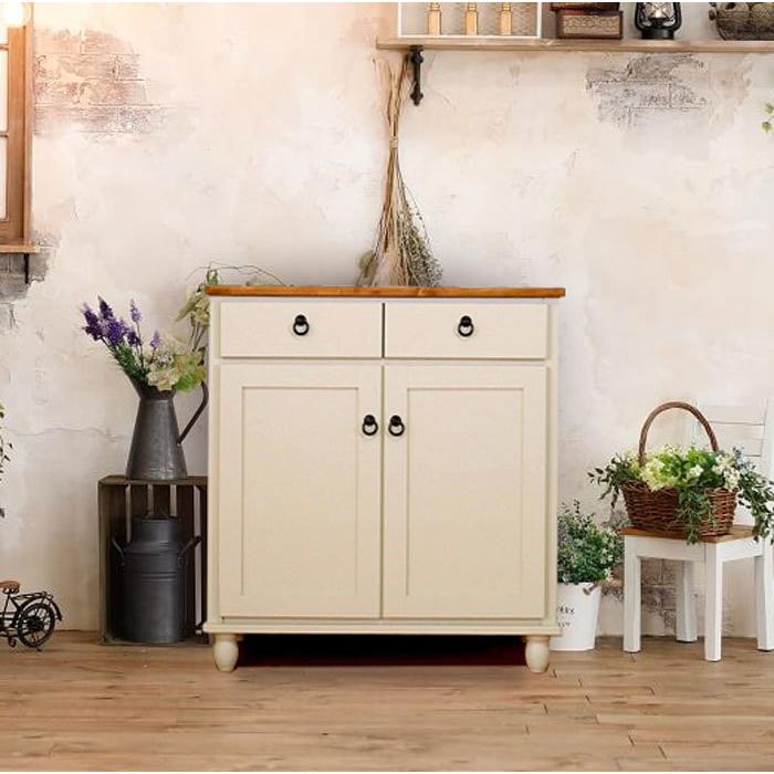 フレンチカントリーの78cm幅のかわいいパイン材の収納キャビネット