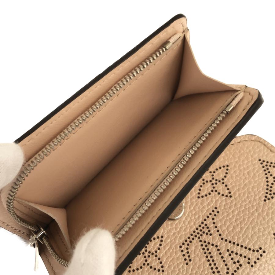 LOUIS VUITTON ルイヴィトン マヒナ ポルトフォイユイリスXS ピンク系