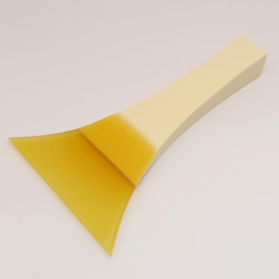 べっ甲部幅広厚型 高山謹製人工べっ甲撥No.12 津軽三味線用バチ 上級者