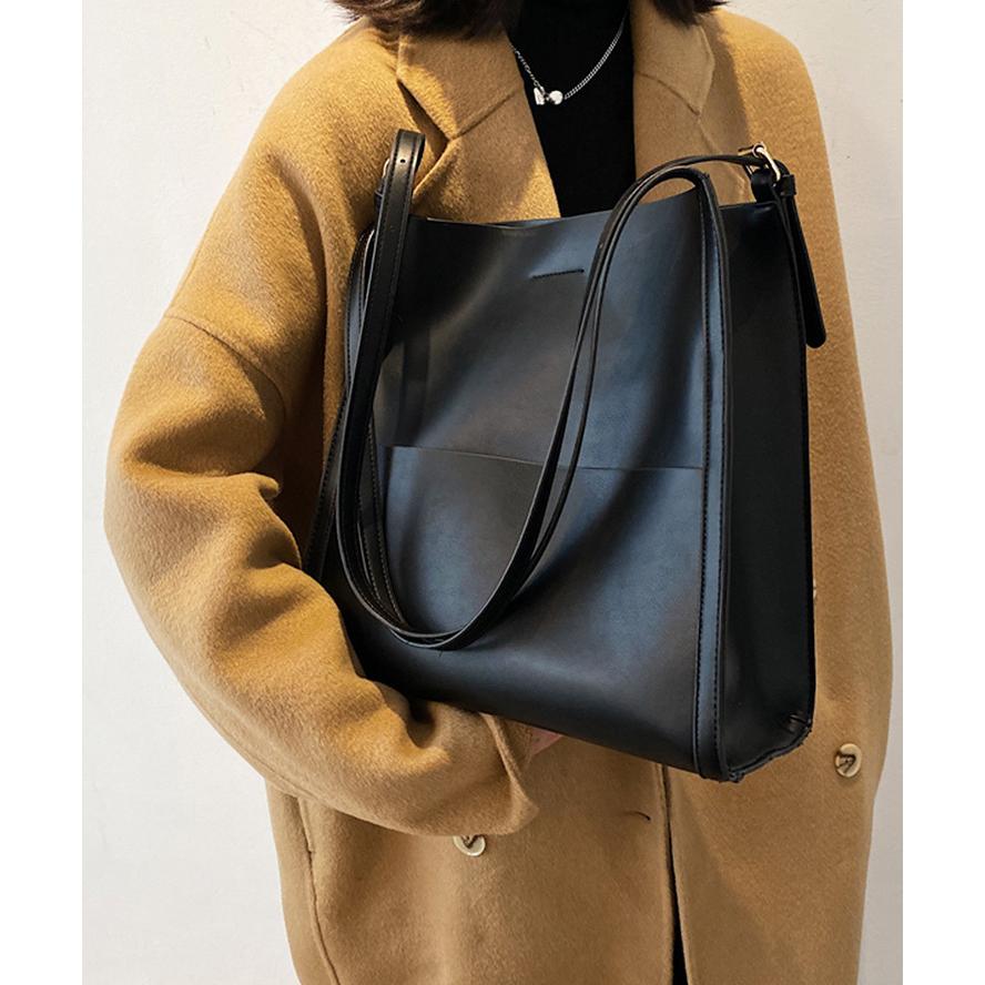 グーポン利用で10％OFF】スクエアショルダーバッグ 大容量トートバッグ