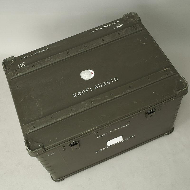 ドイツ軍 A20 アルミボックス ZARGES オリーブ 80×60×50cm USED