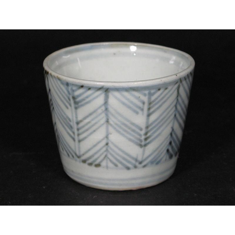 古伊万里 染付 矢羽根文 見込み岩波文 蛇の目高台 蕎麦猪口 (11) : SK