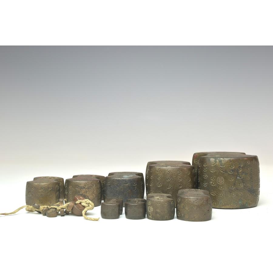 趣楽】 江戸時代 両替秤 分銅15種 高さ73cm 重量9，1kg 天秤