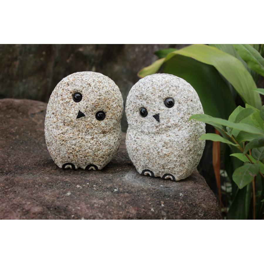 石の置物です。