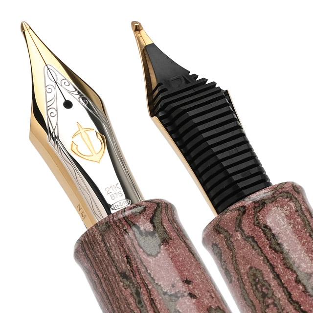 セーラー万年筆 万年筆 長刀研ぎ 梅咲 積層エボナイト SAILOR 限定品