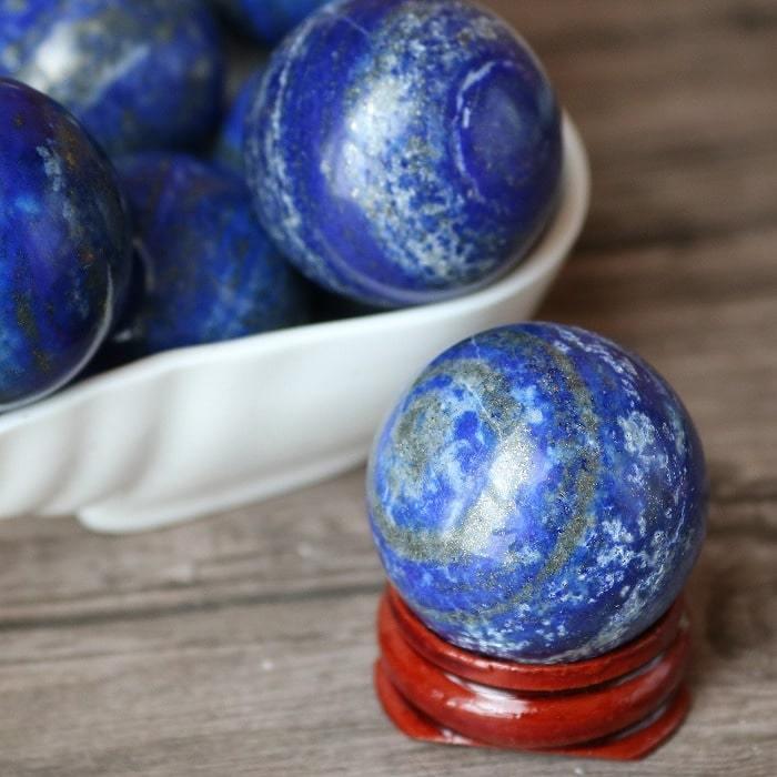 ラピスラズリ スフィア 30ミリ程度 1個 丸玉 木製 台座付き 天然石
