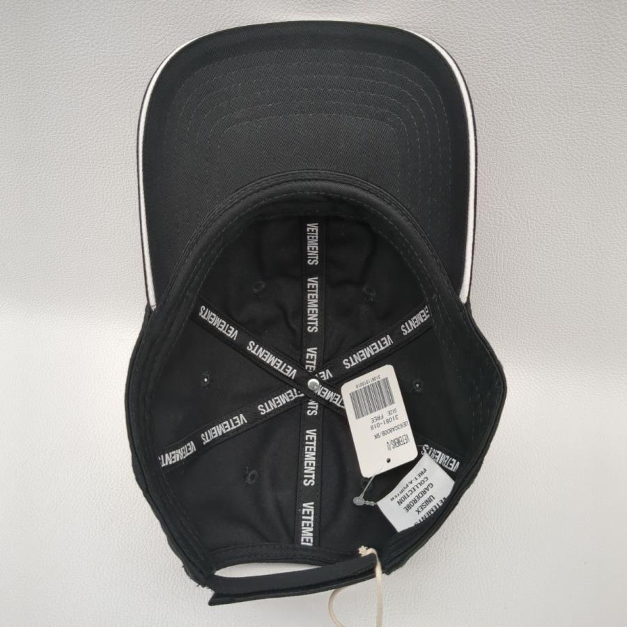 VETEMENTS（ヴェトモン） キャップ ブラック ロゴ 刺繍 ベースボール