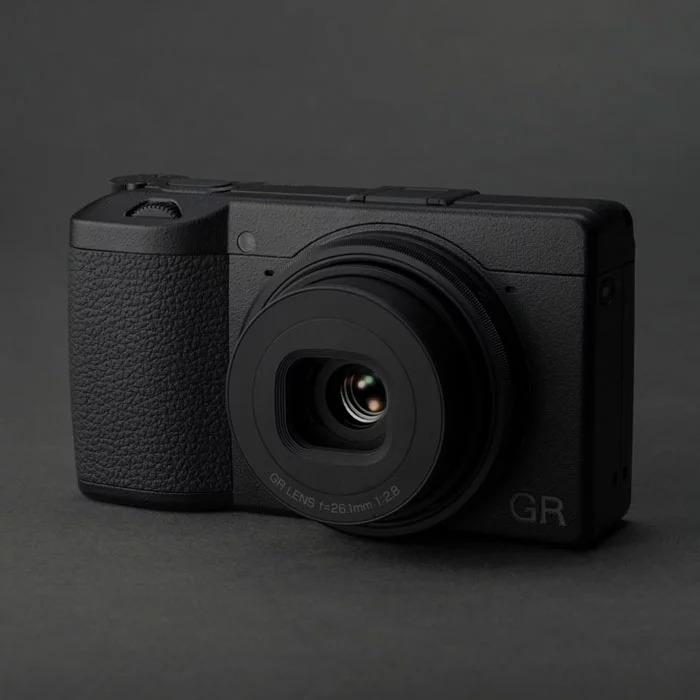 RICOH GR 新品 デジタルカメラ リコー IIIx 有効画素数2424万 F2.8