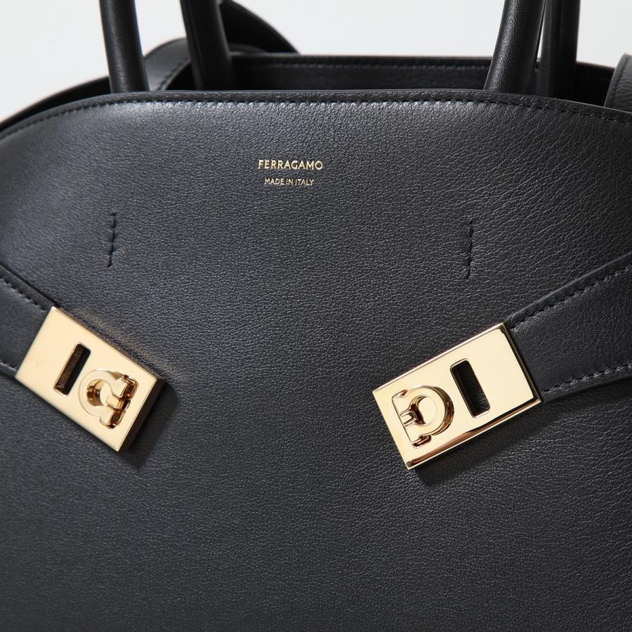 FERRAGAMO（フェラガモ） SALVATORE FERRAGAMO ハンドバッグ Hug ハグ