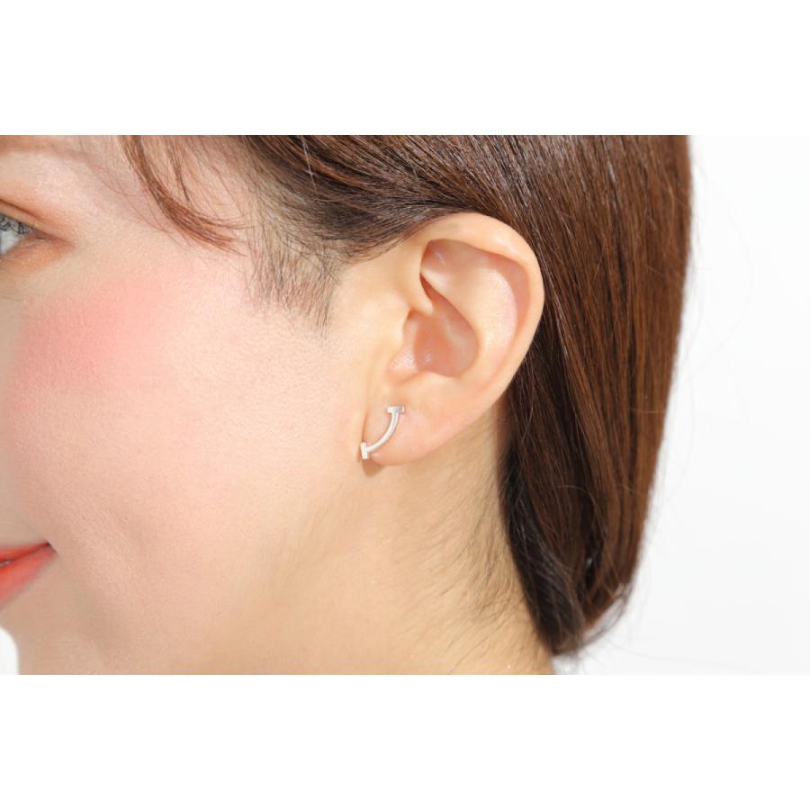 Tiffany Tスマイルピアス