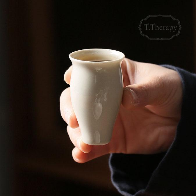 中国茶器 台湾茶 品茗杯 ちゃわん 豆茶わん 香りを嗅ぐ茶杯 （土灰釉