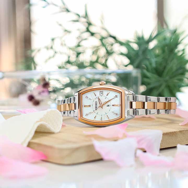 セイコー SEIKO ルキア レディース 腕時計 稼働 電波ソーラー s2046