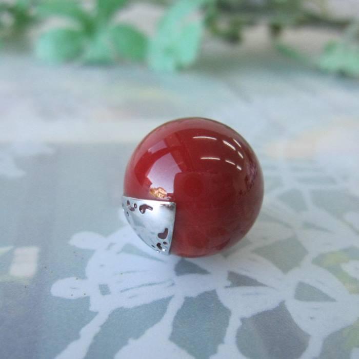 日本 高知産血赤珊瑚 丸玉 デザイン ペンダントトップ 16.7ミリ Pt900