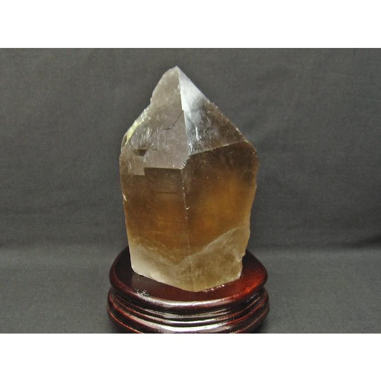 2.6Kg スモーキークォーツ 煙水晶 原石 虹入り ルチルクォーツ入り