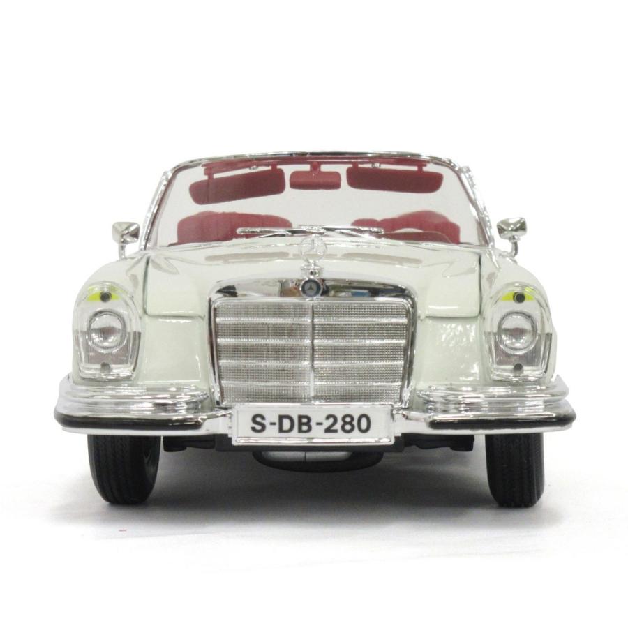 Mercedes-Benz（メルセデス・ベンツ） Maisto 1/18 280 SE 1967