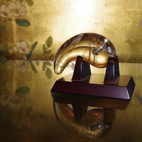 オリーブ（ルチルクォーツ勾玉① オリーブ（ルチルクォーツ勾玉①