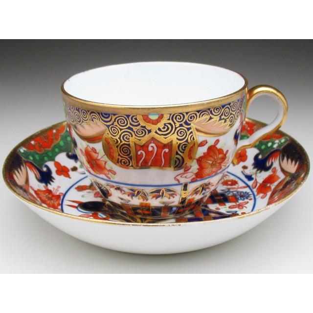 わ*ん様 英国調アンティークカップ 両持ち手付き 彫刻装飾