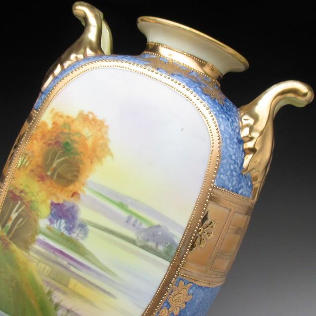 ノリタケ オールドノリタケ 暈し青地金盛り湖畔風景絵 花瓶 22cm