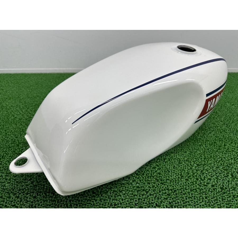 YAMAHA（ヤマハ） RZ250 タンク 白/赤 在庫有 即納 純正 新品 バイク