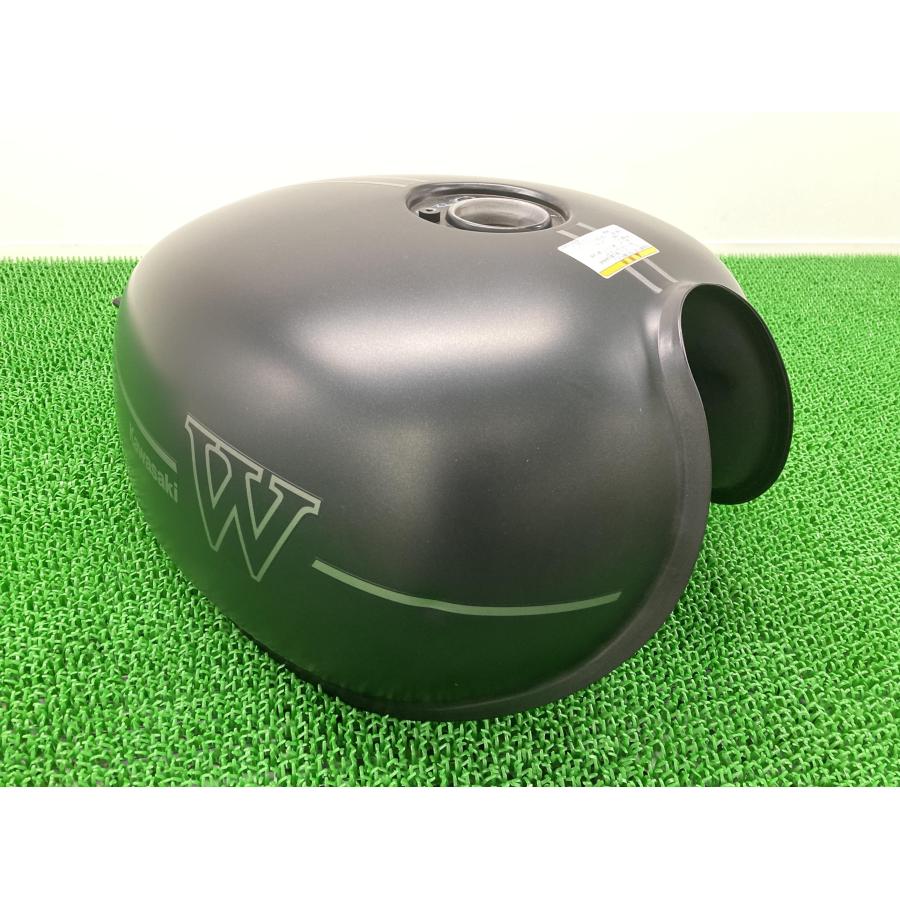 カワサキ（Kawasaki） W800 タンク 純正 中古 バイク 部品 EJ800A W800