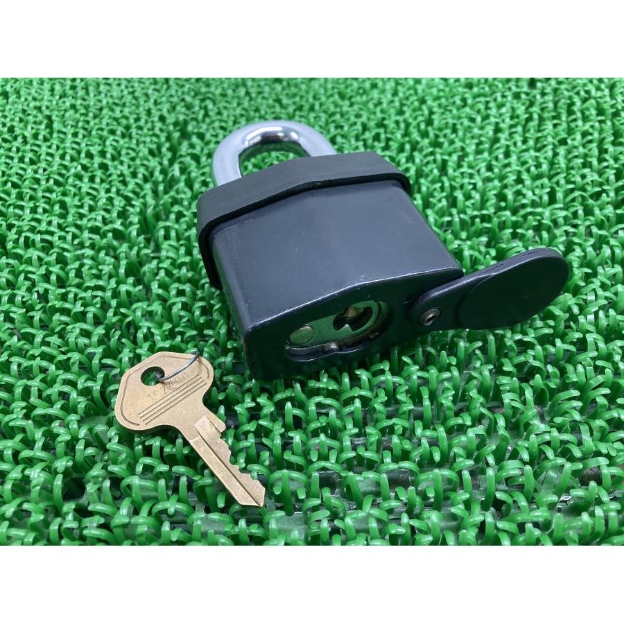 パドロック ハーレー 純正 中古 バイク 部品 オプション 南京錠 パッド