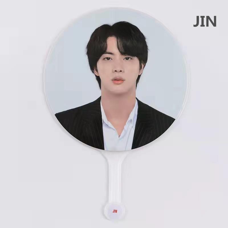 公式】防弾少年団 BTS うちわ テヒョン 防弾少年団(BTS) - テヒョン