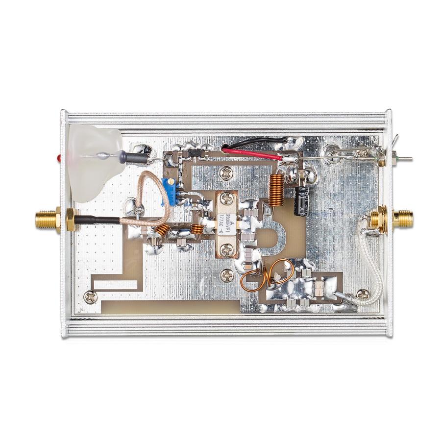 送信機シグナルアンプ用 周波数変調パワーアンプ 88-108MHz入力 30W FM
