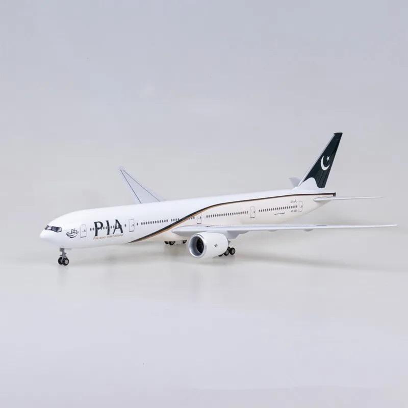 PIA パキスタン国際航空 ボーイング 777 模型飛行機 LED インテリア