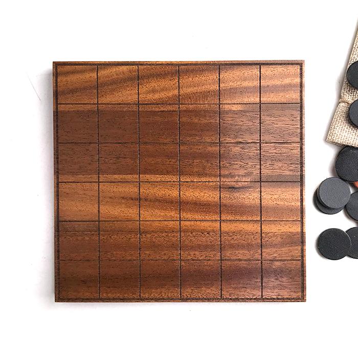 木と革で作った36コマ リバーシ 木製品 日本製 ハンドメイド 記念品