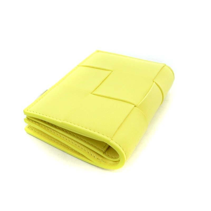 BOTTEGA VENETA（ボッテガ・ヴェネタ） カセット 財布 二つ折り マキシ