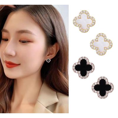 アルハンブラ風ピアス（ピアス）｜レディースアクセサリー