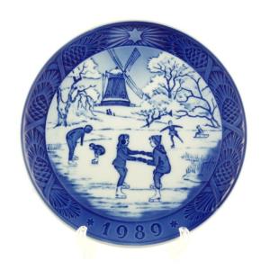 ROYAL COPENHAGEN（ロイヤルコペンハーゲン） イヤープレート 皿立て