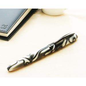 オロビアンコ・コンパーニョ 万年筆 デルタとオロビアンコ・ルニークの