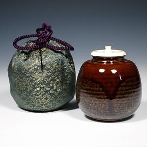 送料無料 茶道具 重要文化財 漢作唐物 大名物 「初花肩衝茶入」写し