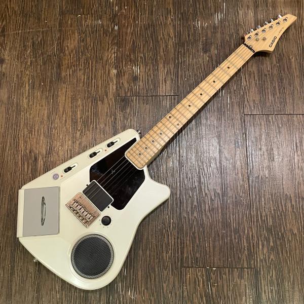 ☆レア物☆珍品☆CASIO/EG-5/エレキング/スピーカー内蔵エレキギター
