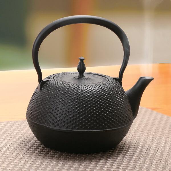 南部鉄器 鉄瓶「丸南部アラレ」 1.2L（ガス火・IH対応） : は