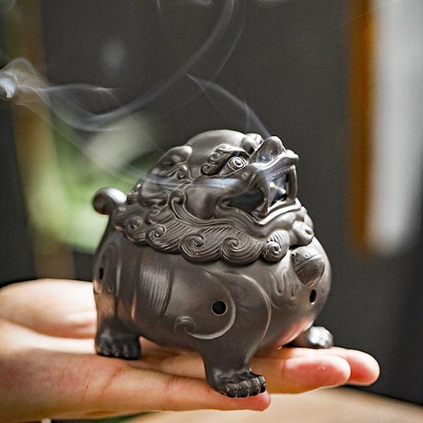 透かし彫りの香炉 青い獅子 透かし彫りの香炉 青い獅子 透かし彫りの