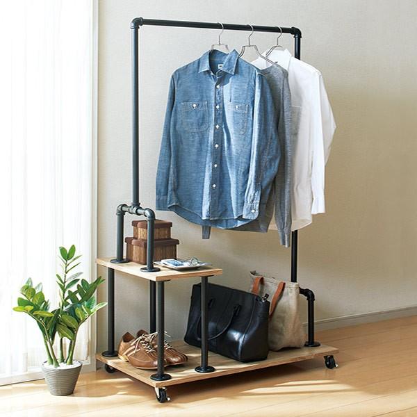 ガス管の黒い金属製ハンガーラック インダストリアル家具 ガス管の黒い