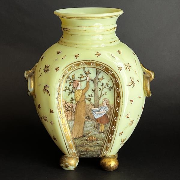 アンティーク オールドバカラ オパーリングラス 金彩エナメルハンド