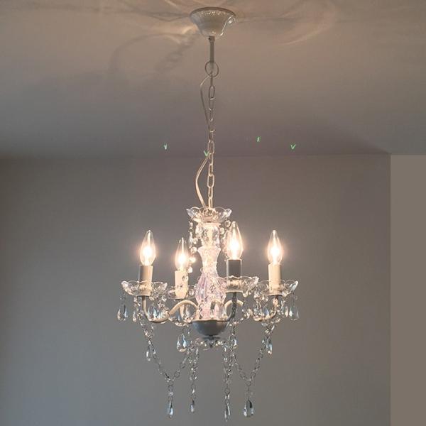 クリア・ピンク・ホワイト4灯シャンデリア LED電球 シャンデリア