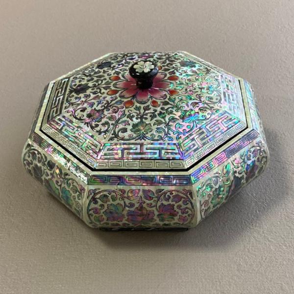 韓国伝統工芸品螺鈿漆器八角小物入れ 楽天市場】韓国 螺鈿 漆螺鈿八角