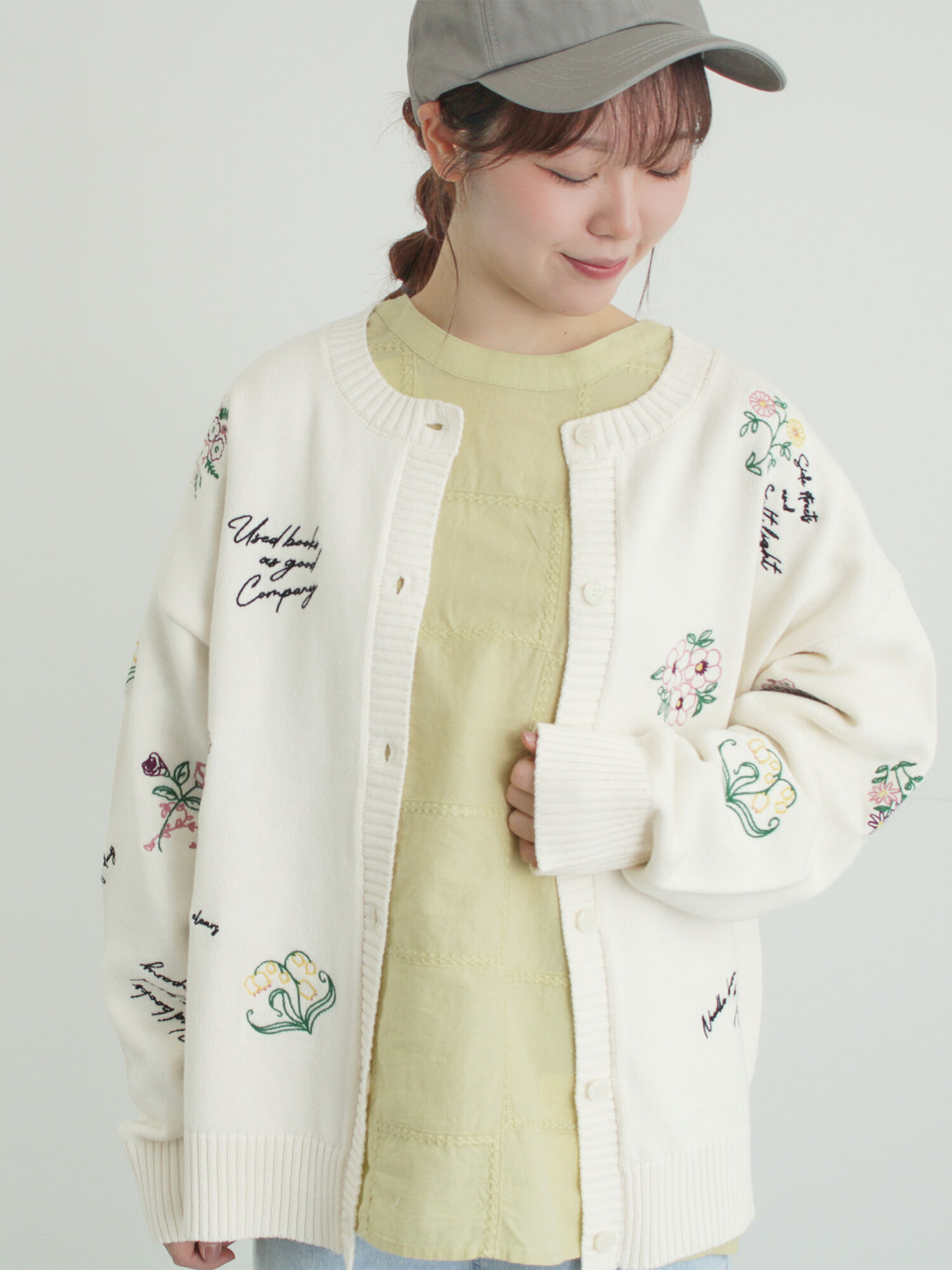 花+ロゴ総柄刺繍カーディガン（オフホワイト/ピンク/グリーン/ネイビー