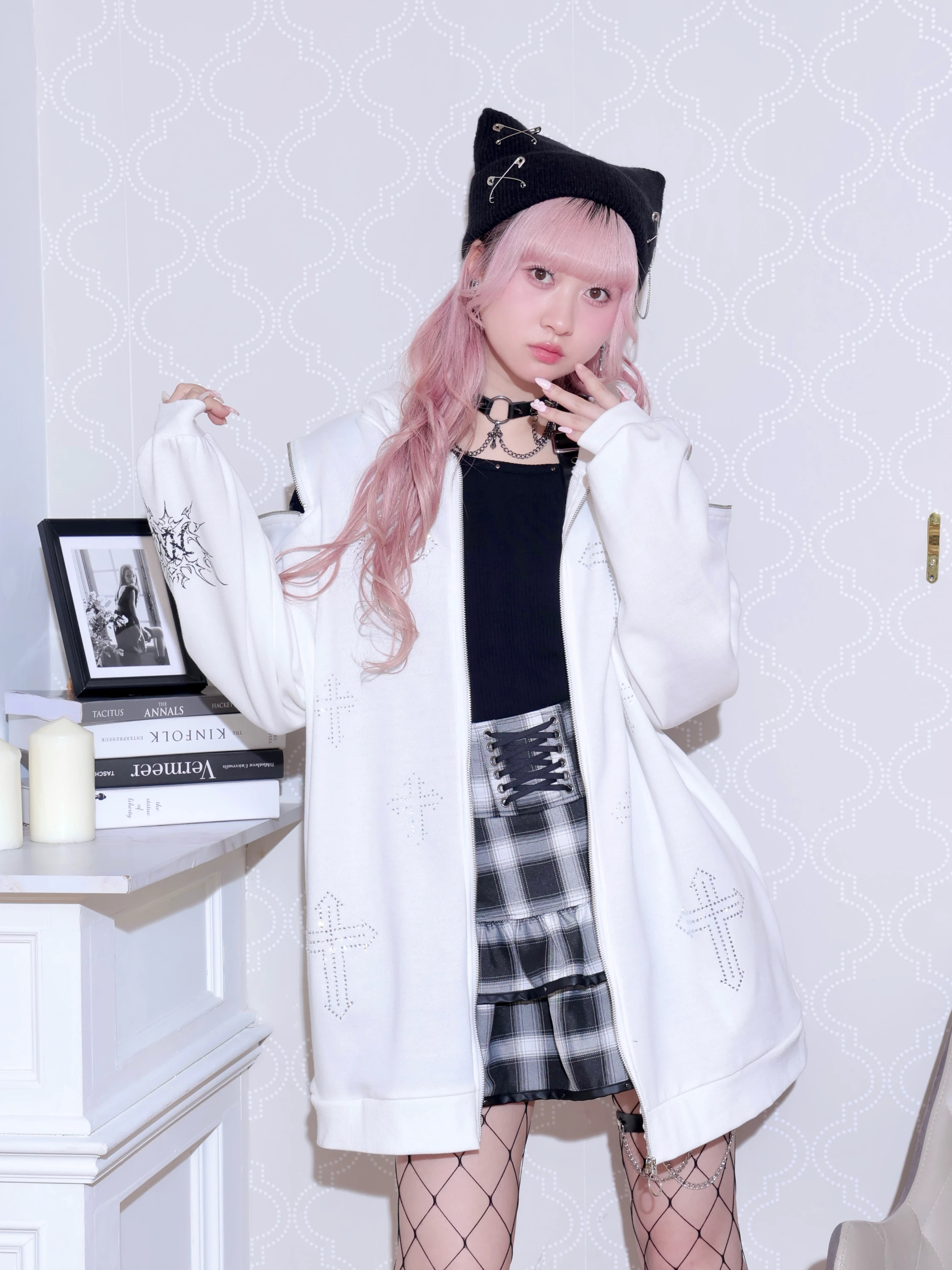 クロスラインストーンユニセックスZIP裏毛パーカー（パーカー｜オフ