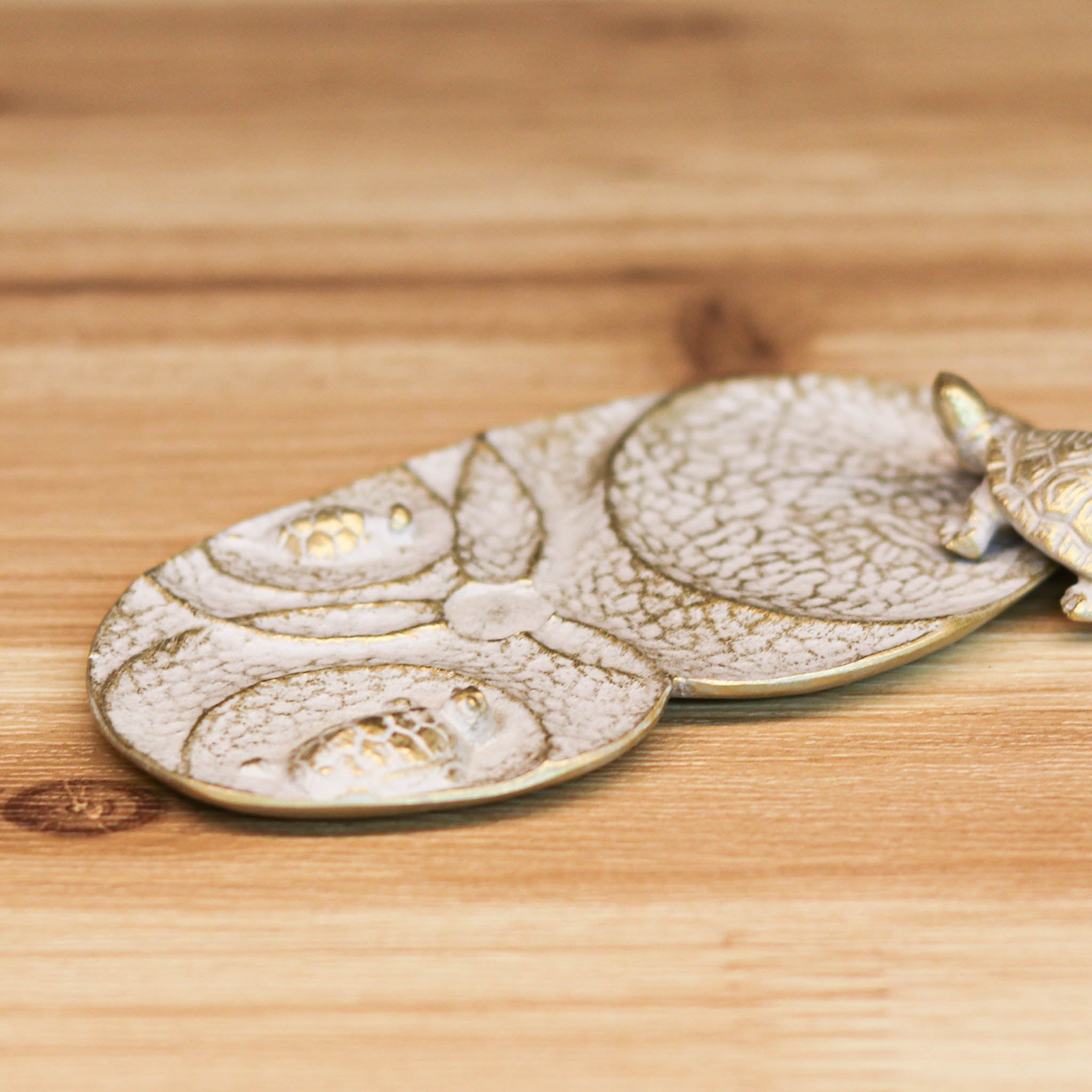 高岡銅器 香皿 | かめ 丸型香立付 桐箱入 | 白金